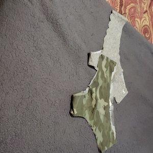 VS Pink Cheekster & Thong underwear bundle